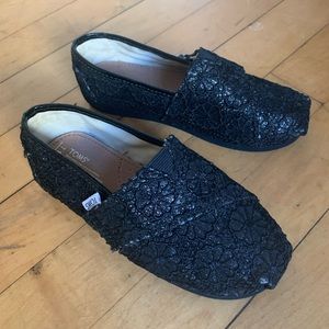 TOMS kids Black Glitter Lace Size T11